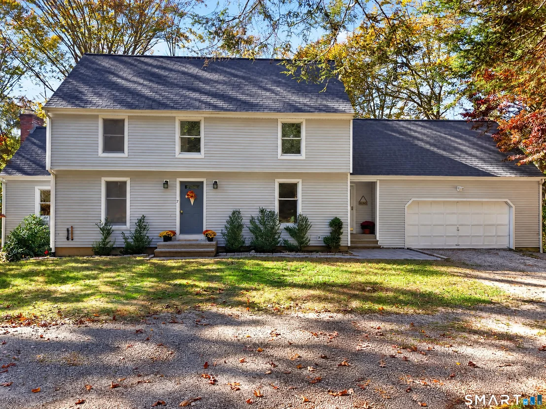 Photo of 7 Hickory Hill Drive