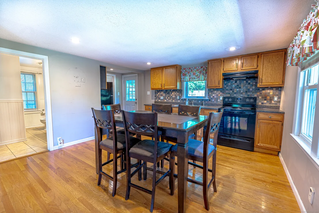Photo of 1367 Spindle Hill Road