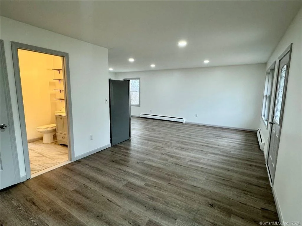 Photo of 16 Hemlock Road