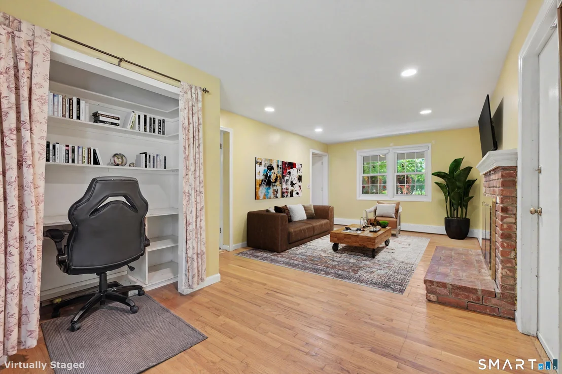 Photo of 36 Chimney Drive
