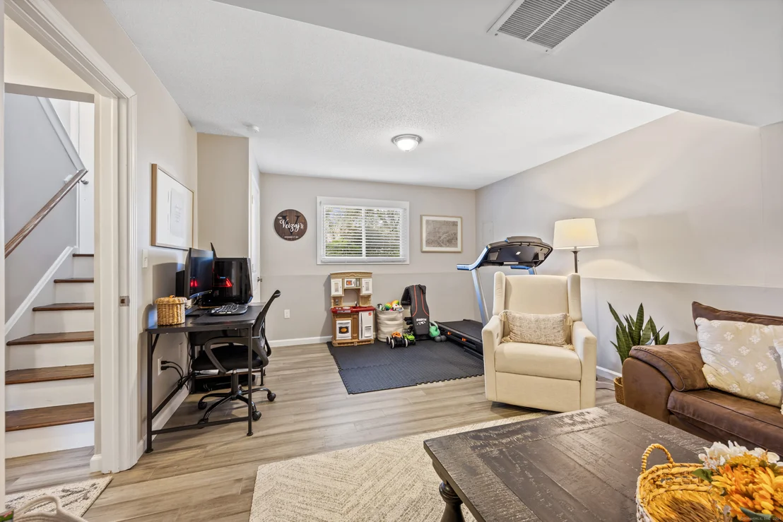 Photo of 7 Westwood Circle