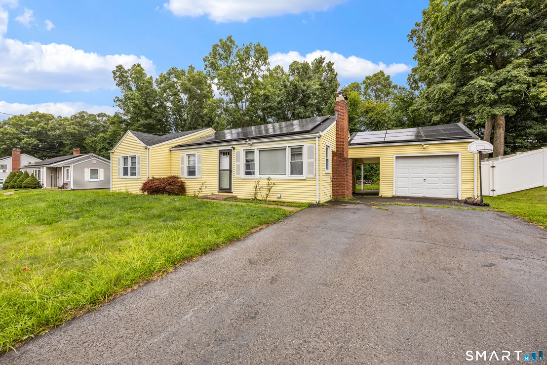 Photo of 58 Robin Hill Road