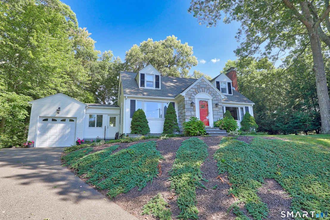 Photo of 24 Bracewood Road