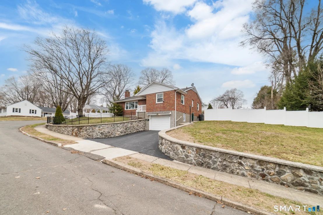 Photo of 61 Clearview Circle
