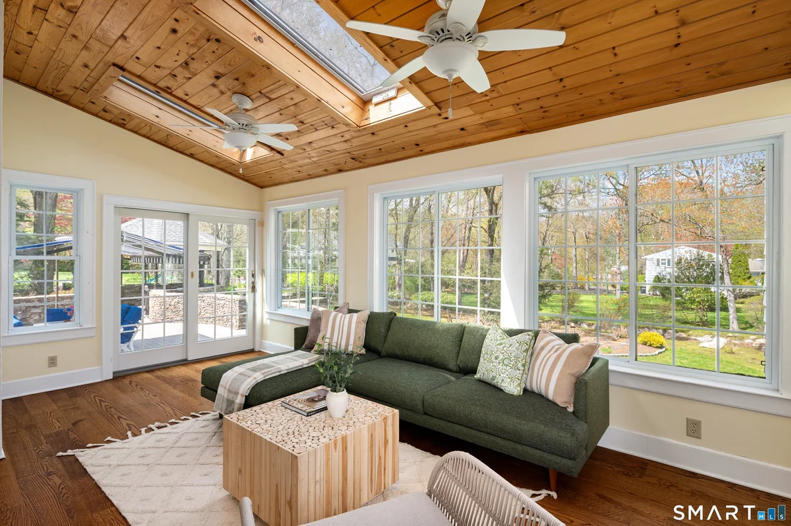 Photo of 231 Roxbury Road