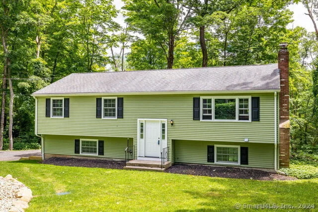 Photo of 9 Quiet Woods Road