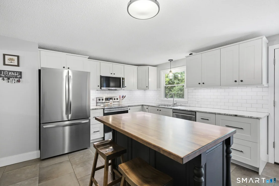 Photo of 72 Lakeview Heights