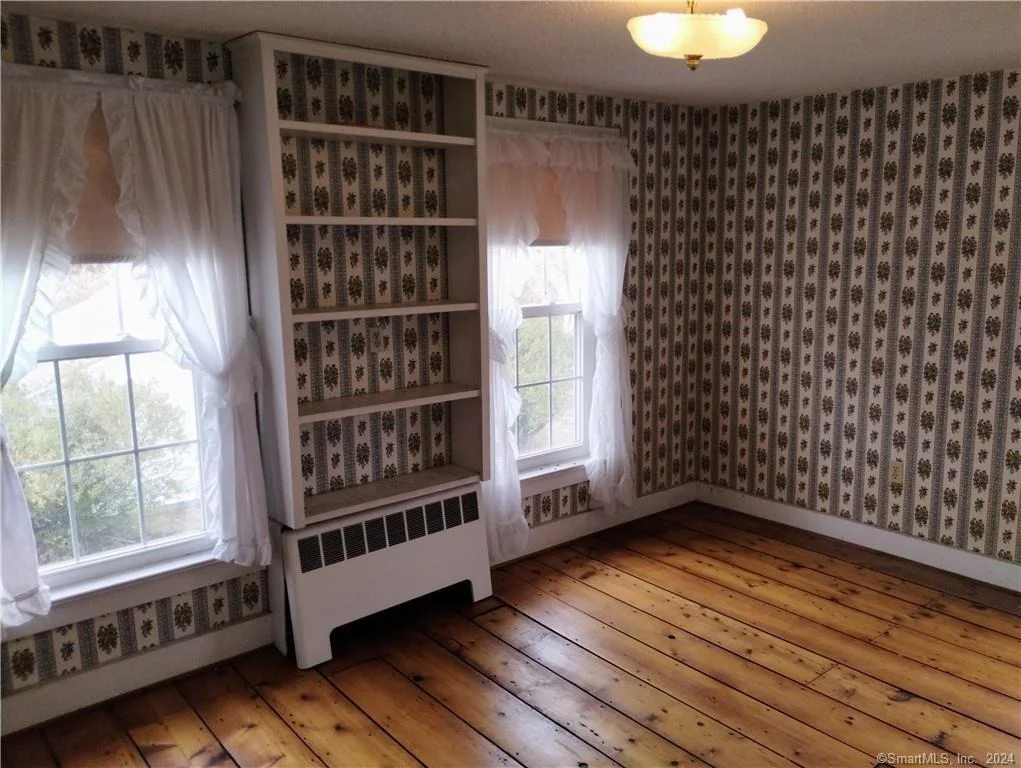 Photo of 448 Shore Road