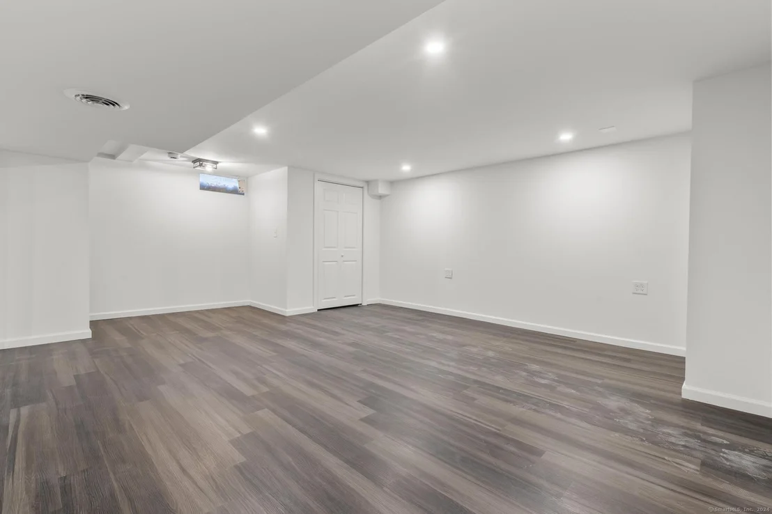 Photo of 76 Taylor Avenue