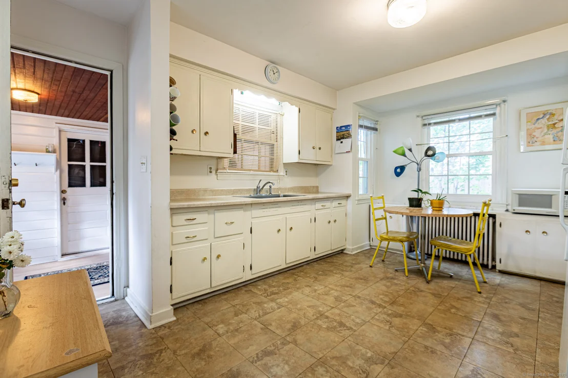 Photo of 9 Deepwood Drive