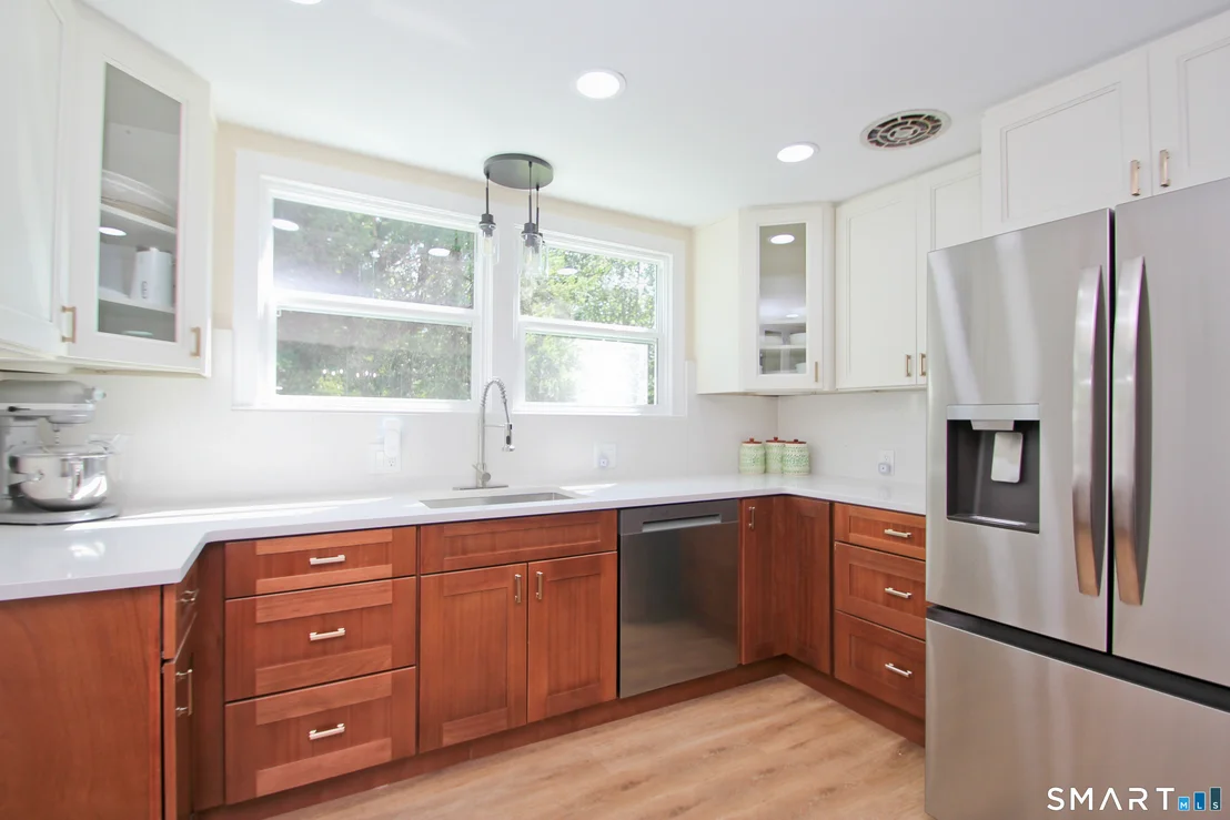 Photo of 11 Esther Avenue
