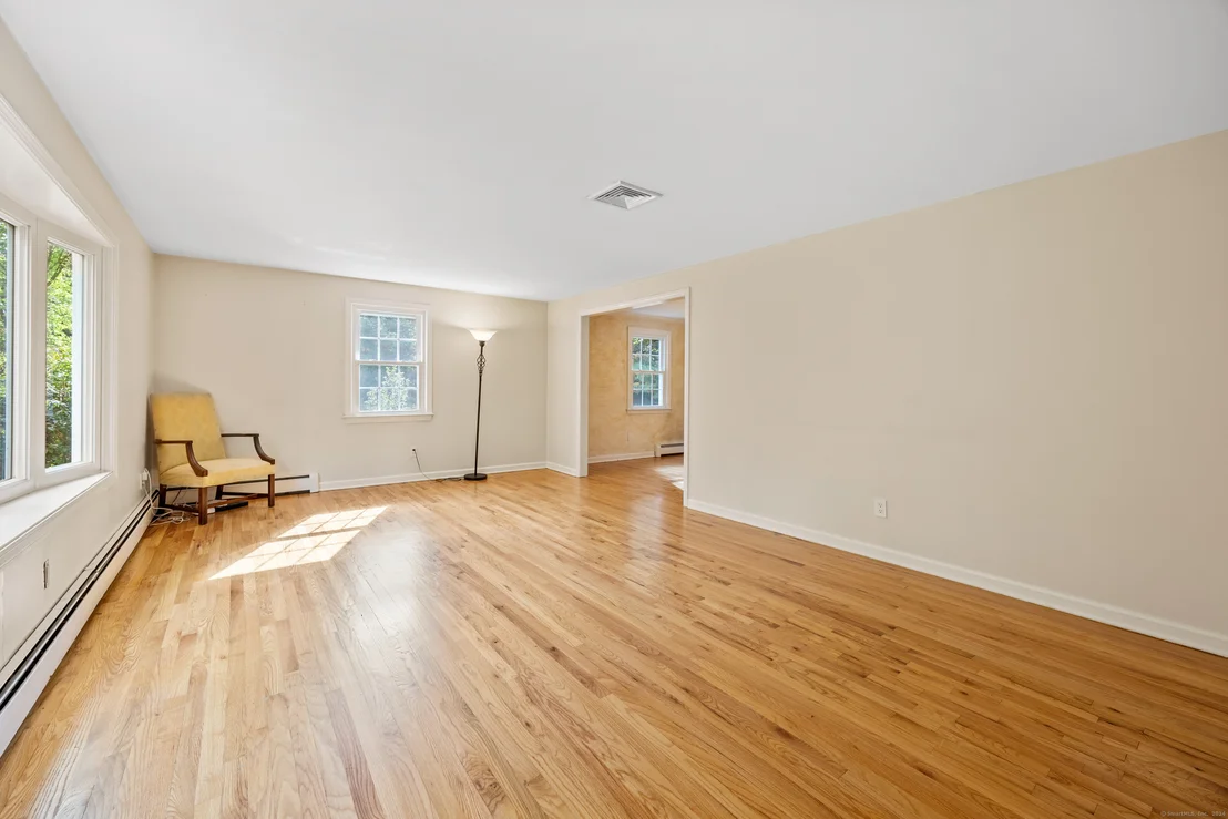 Photo of 1167 Marion Road