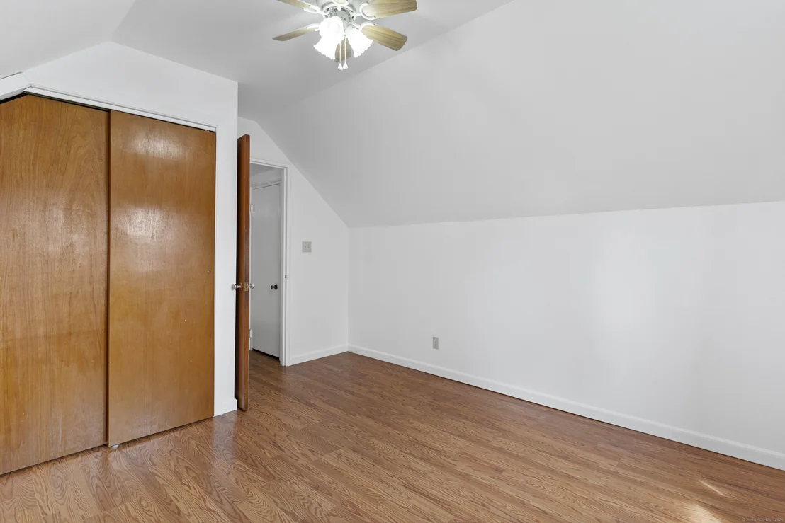 Photo of 70 Meadowbrook Road