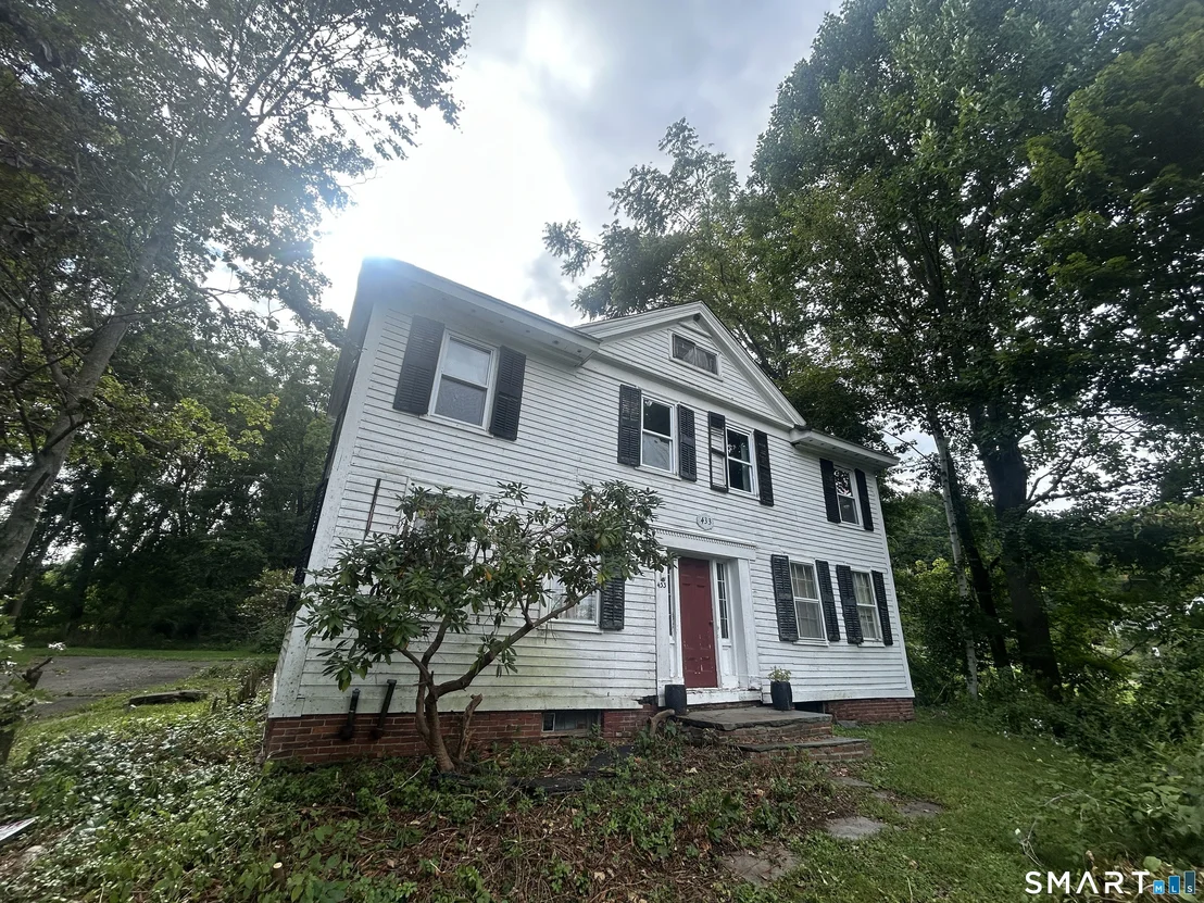 Photo of 433 Simsbury Road