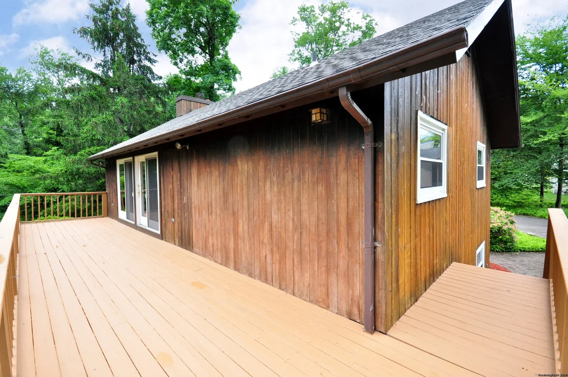 Photo of 35 Ravine Road