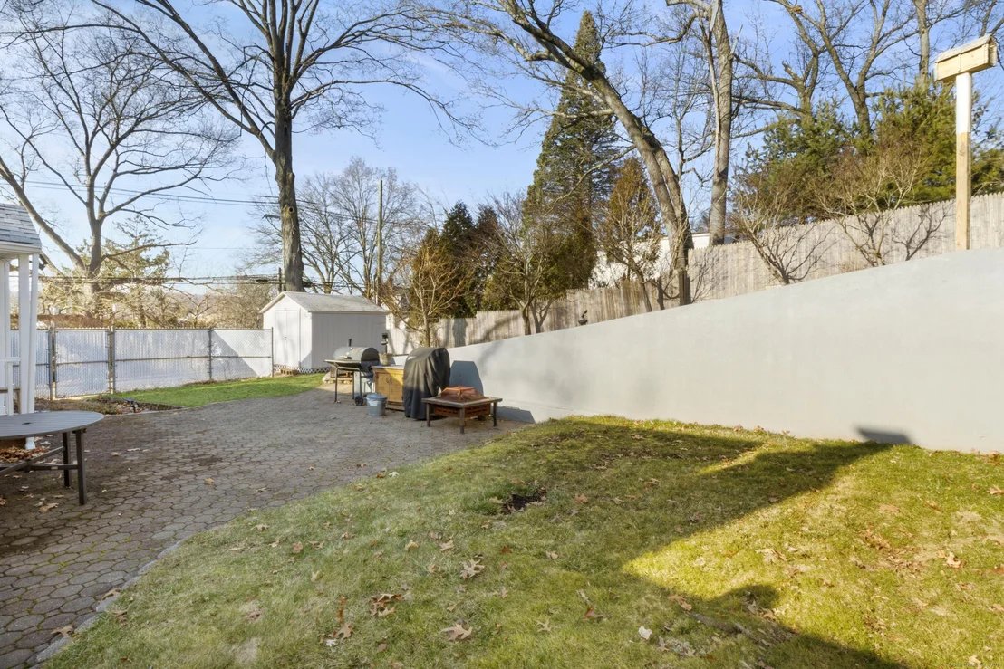 Photo of 6 Jackson Avenue