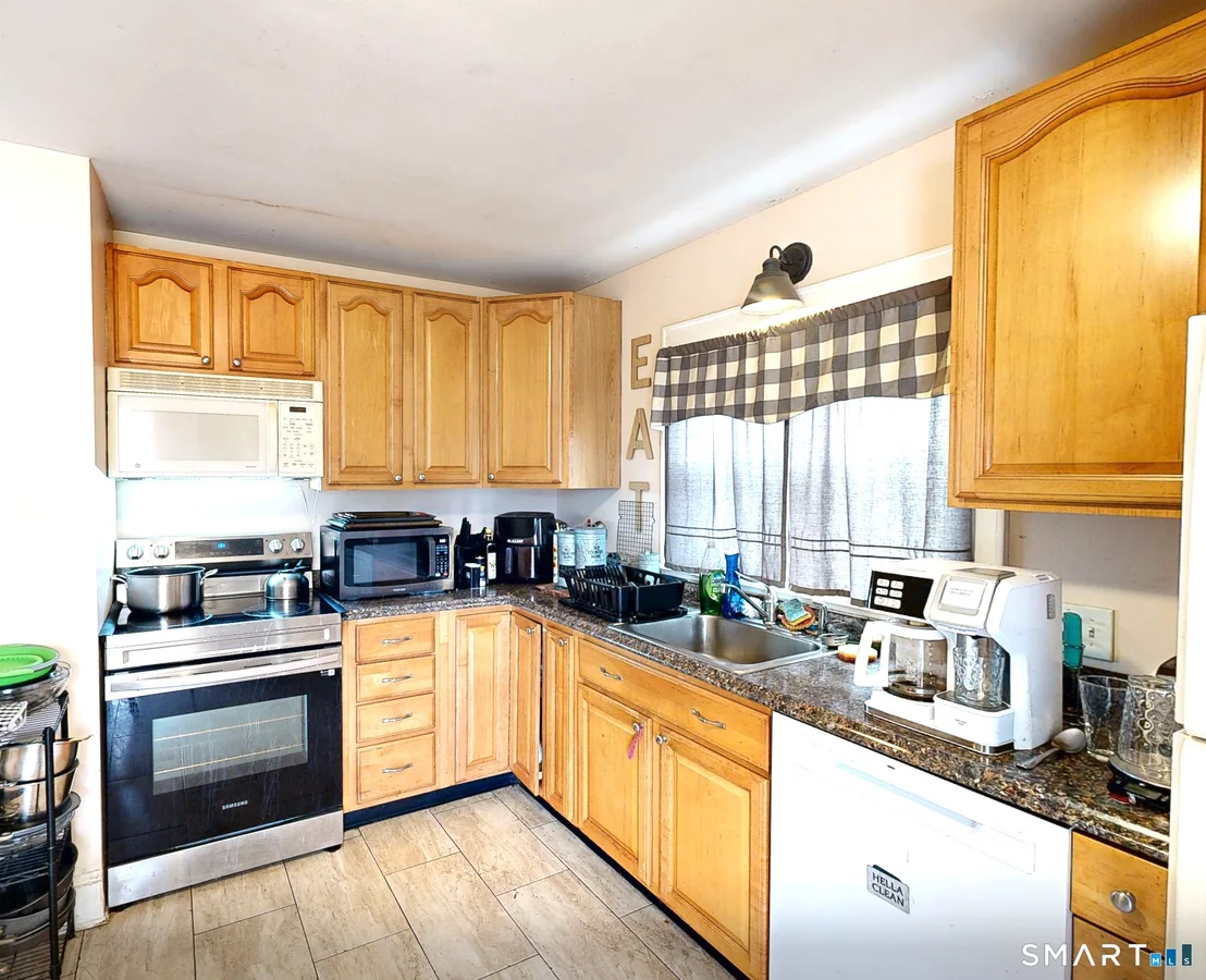 Photo of 94 Holabird Avenue