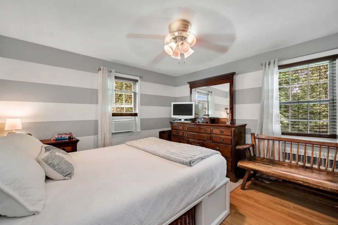 Photo of 25 Maple Ridge Drive