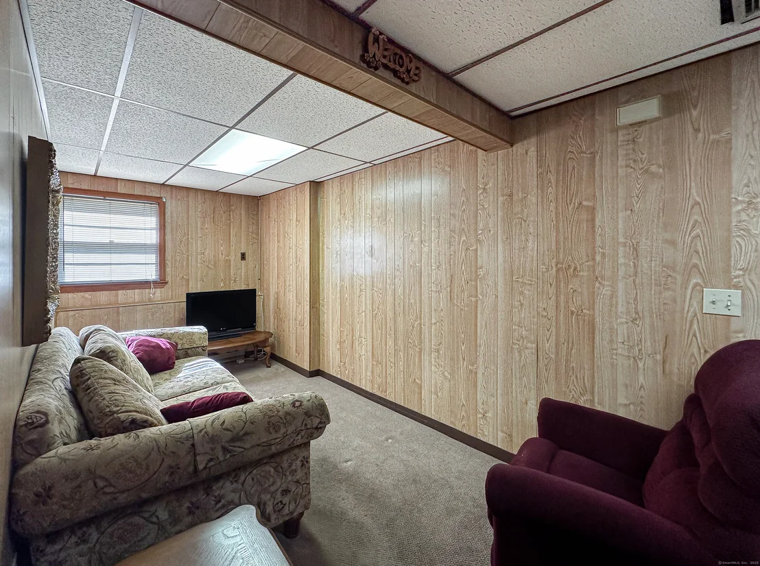 Photo of 379 Scott Road