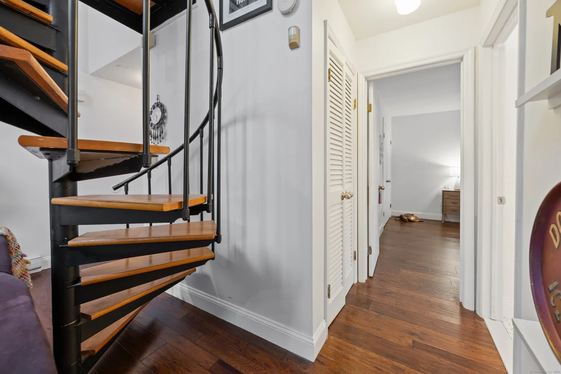 Photo of Unit APT56 at 7 Taft Point
