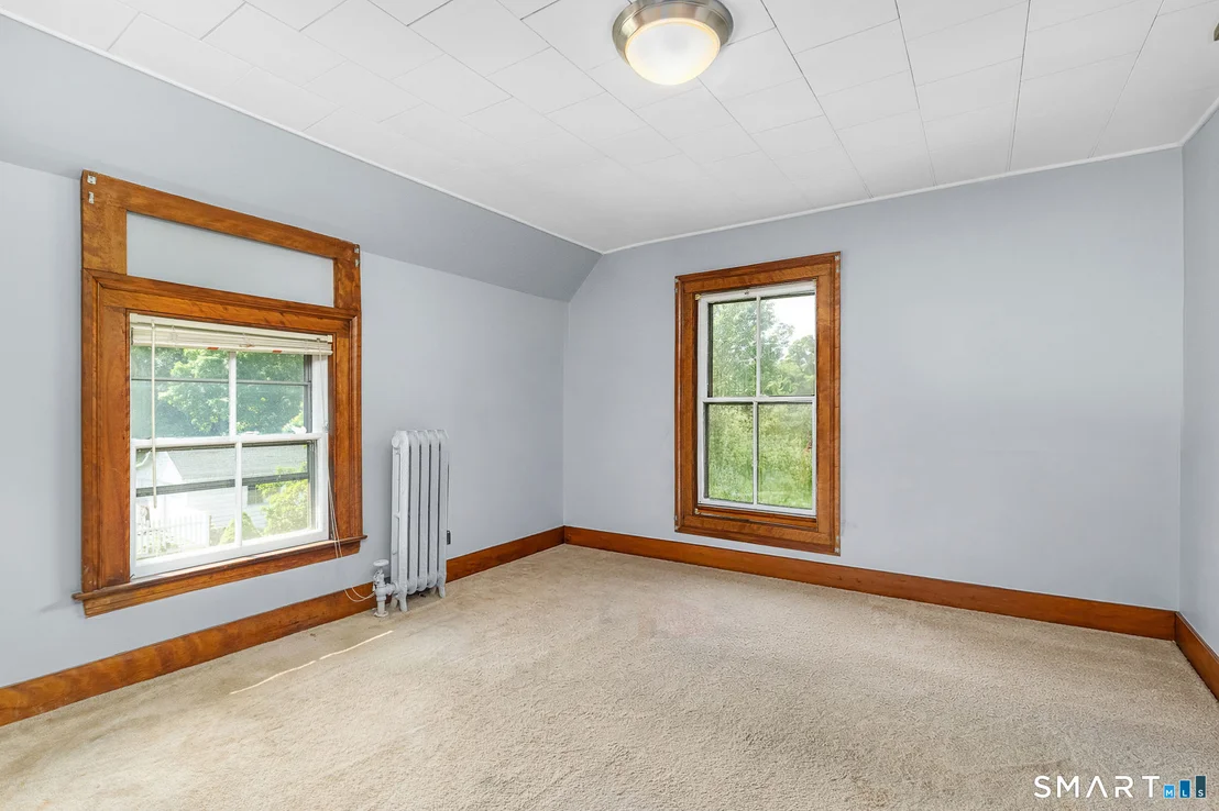 Photo of 120 Bloomfield Avenue