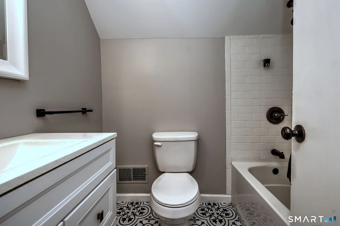 Photo of 87 Sunburst Road