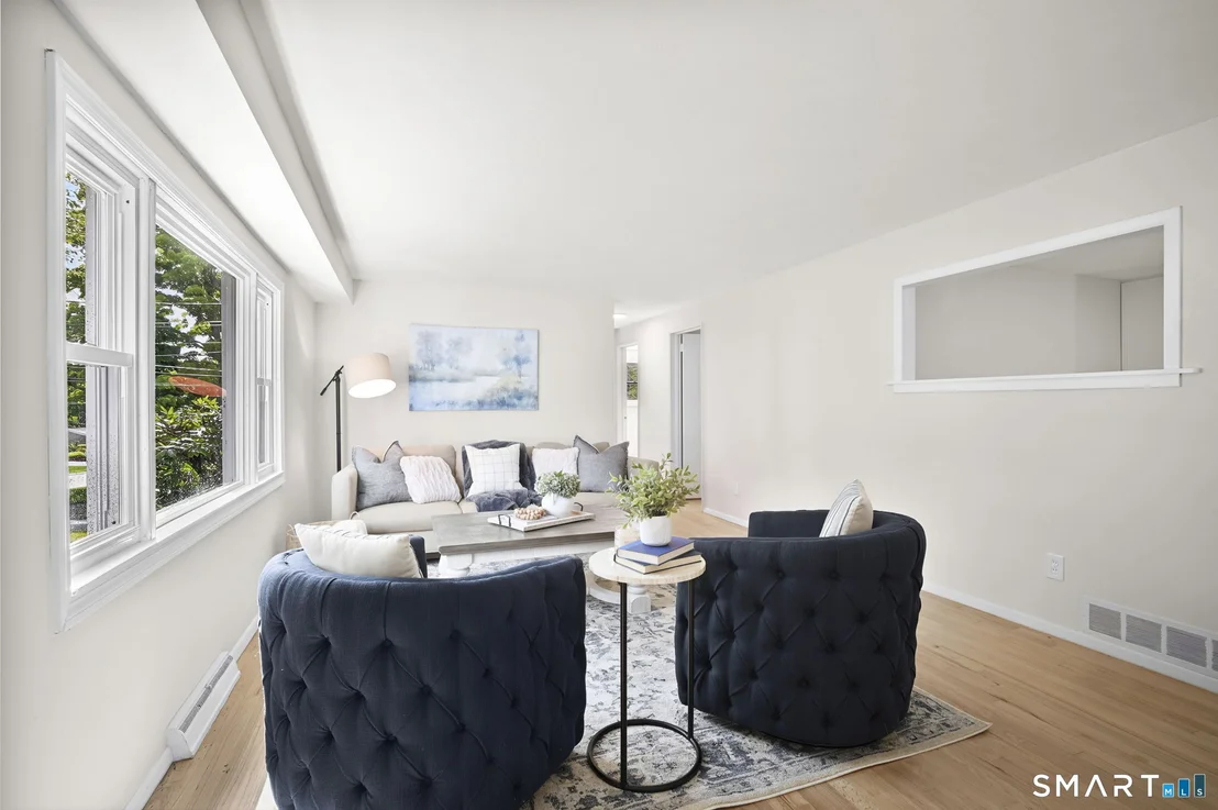 Photo of 31 Meadowlark Road