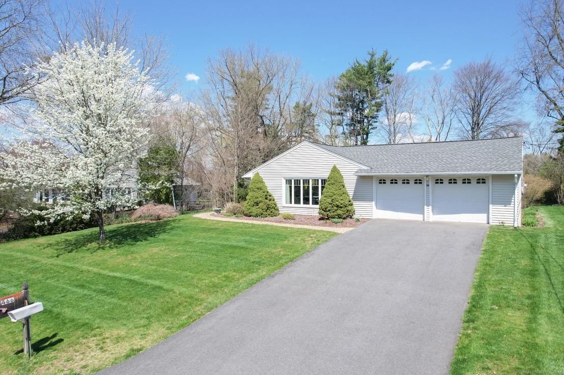 Photo of 466 Juniper Lane