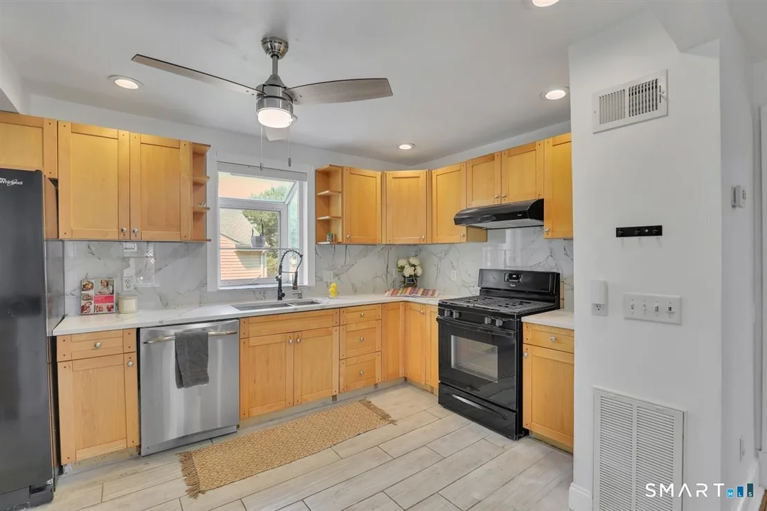 Photo of 349 Nott Street