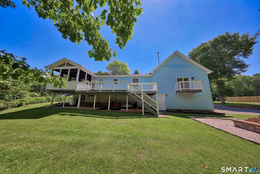 Photo of 49 Schenck Lane