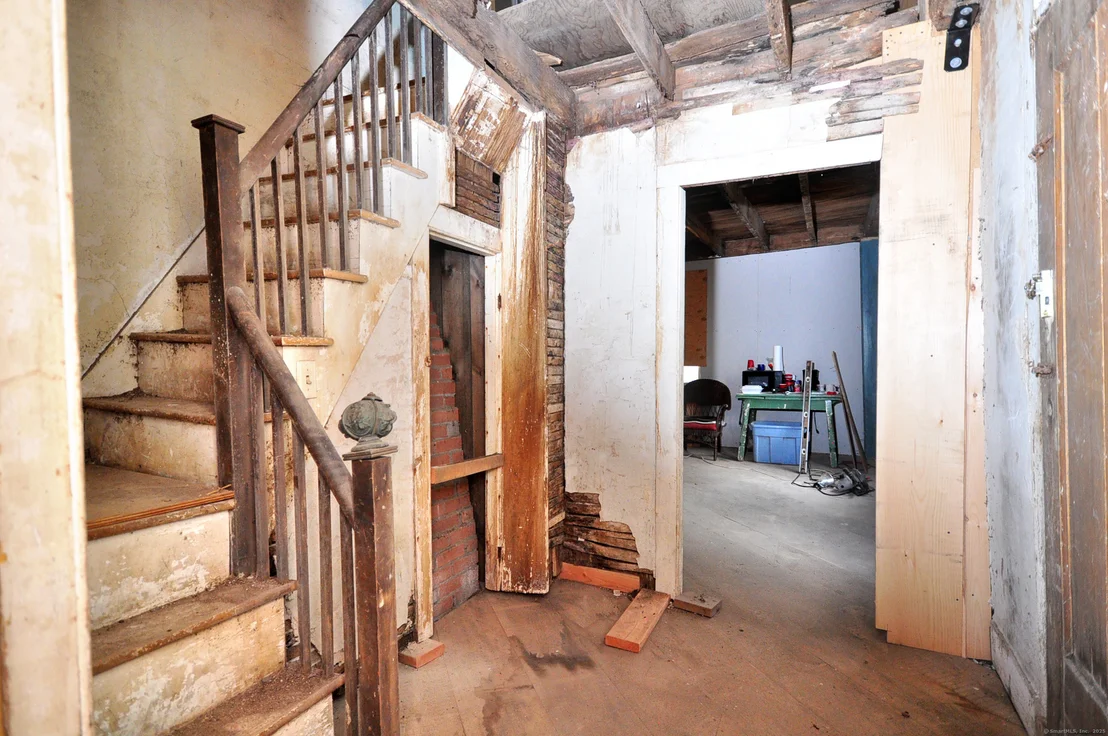 Photo of 30 Chestnut Hill Road