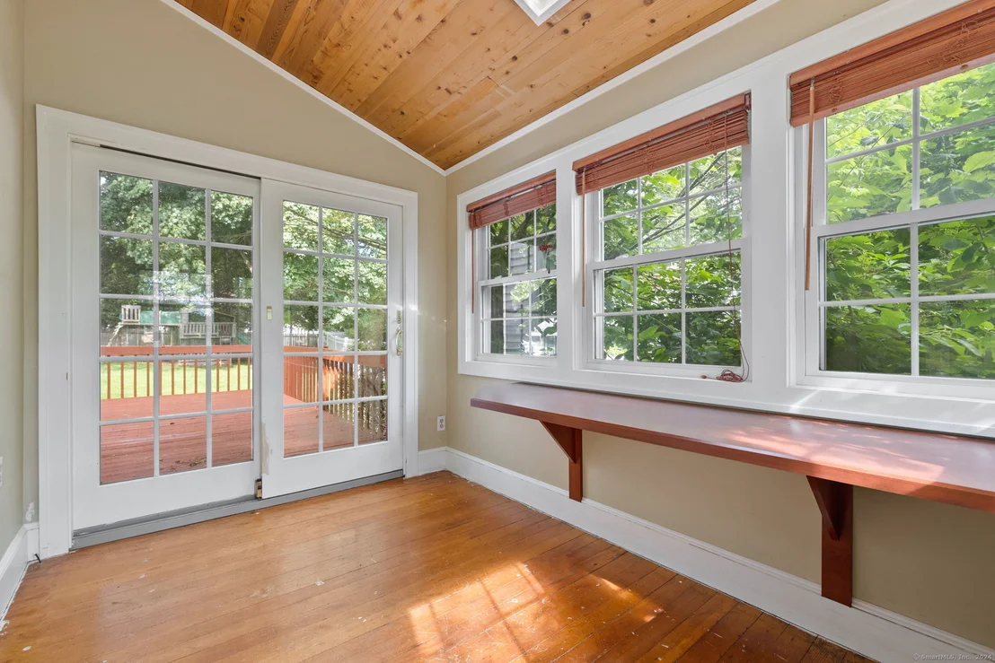 Photo of 1016 Ridge Road