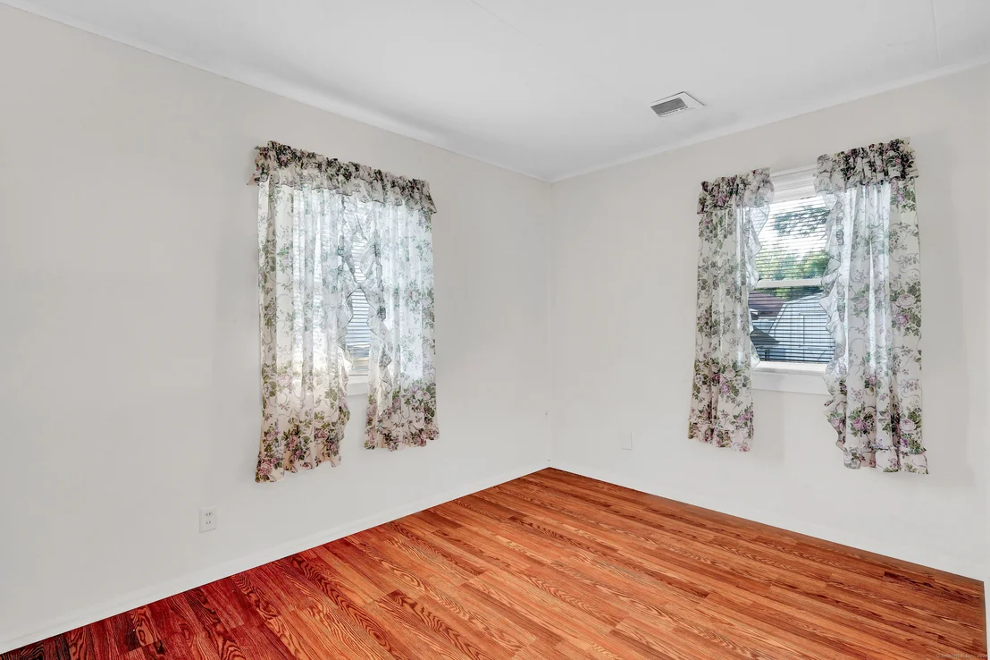 Photo of 10 Ashford Road