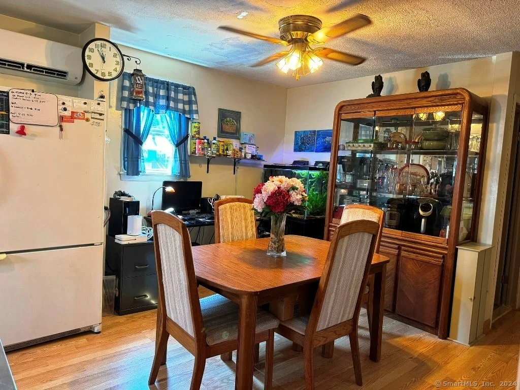 Photo of 24 Grove Avenue