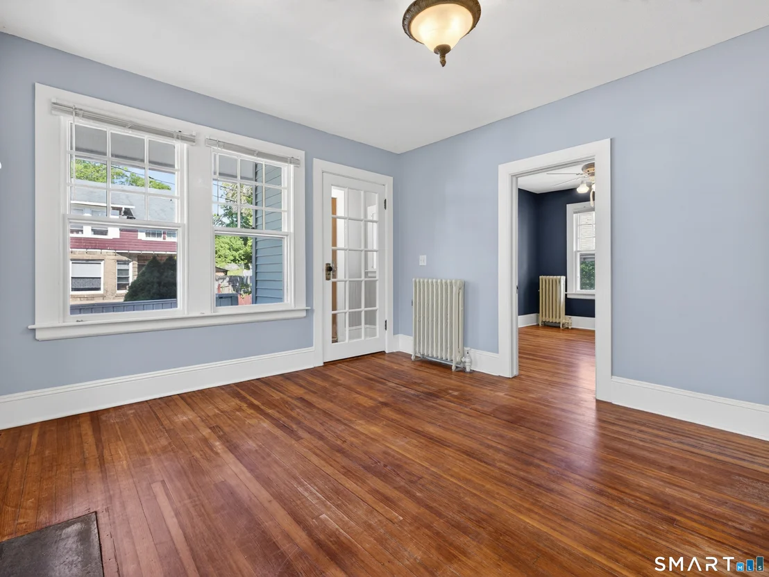 Photo of 43 Hedge Avenue