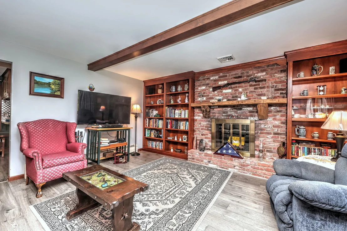 Photo of 1659 Turner Road