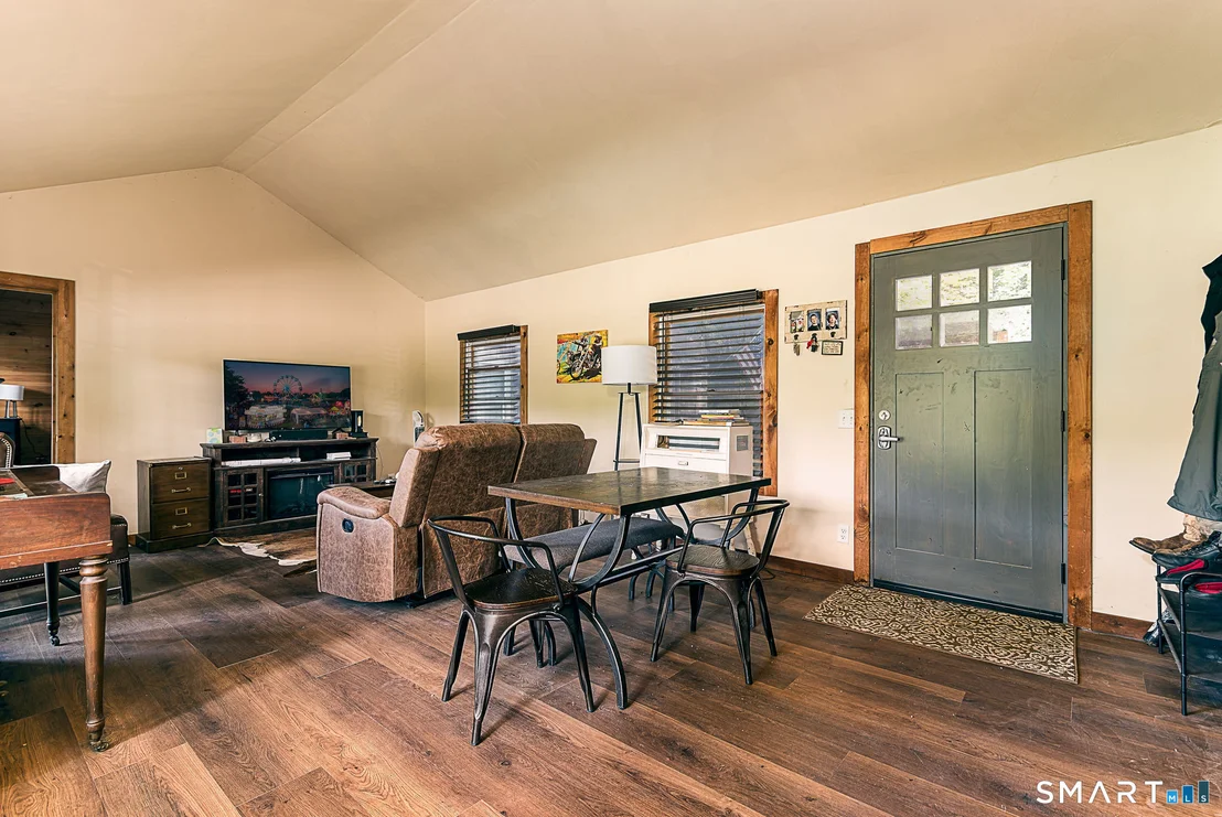Photo of 157 Paradise Drive