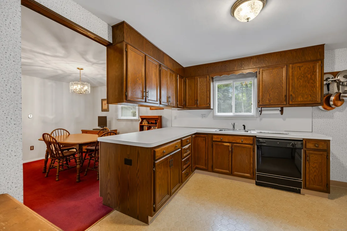 Photo of 2 Cardinal Drive