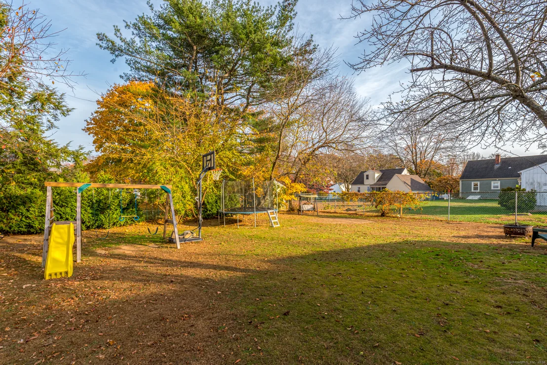 Photo of 7 Ridgefield Road
