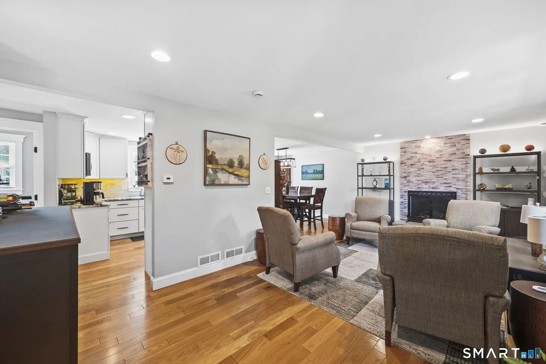 Photo of 18 Wapping Wood Road