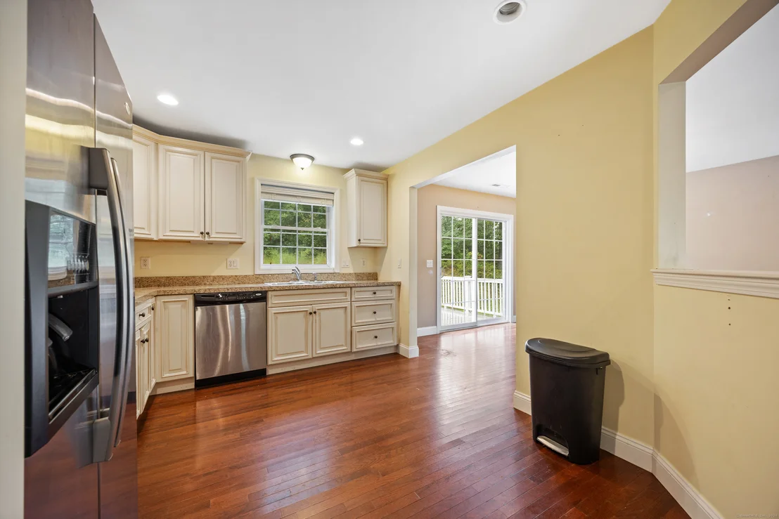 Photo of 180 Beach Road