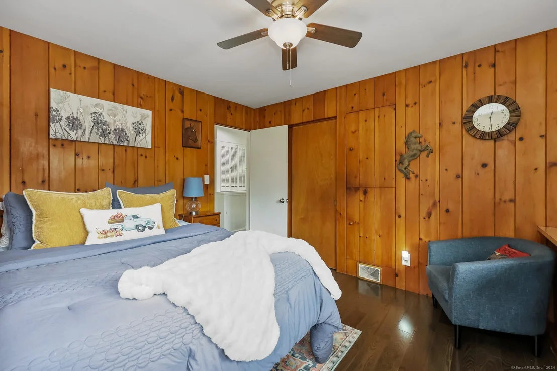 Photo of 109 Meadowcrest Drive