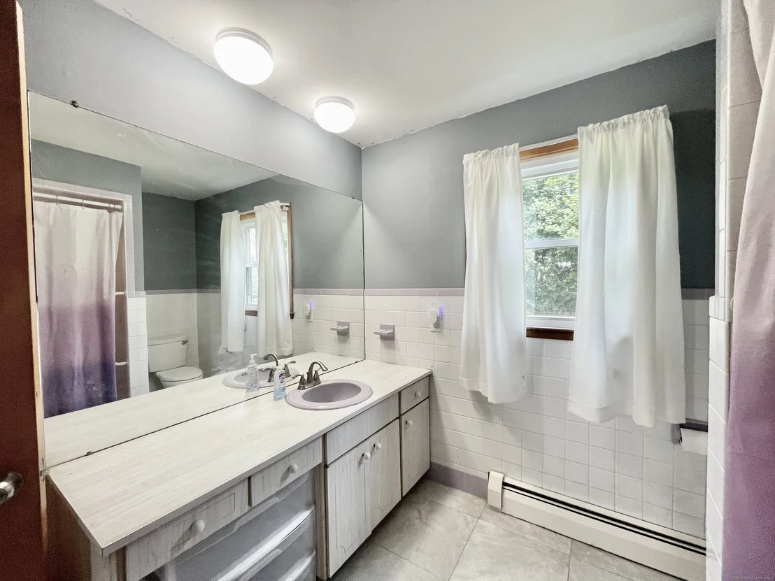 Photo of 25 Marshall Avenue
