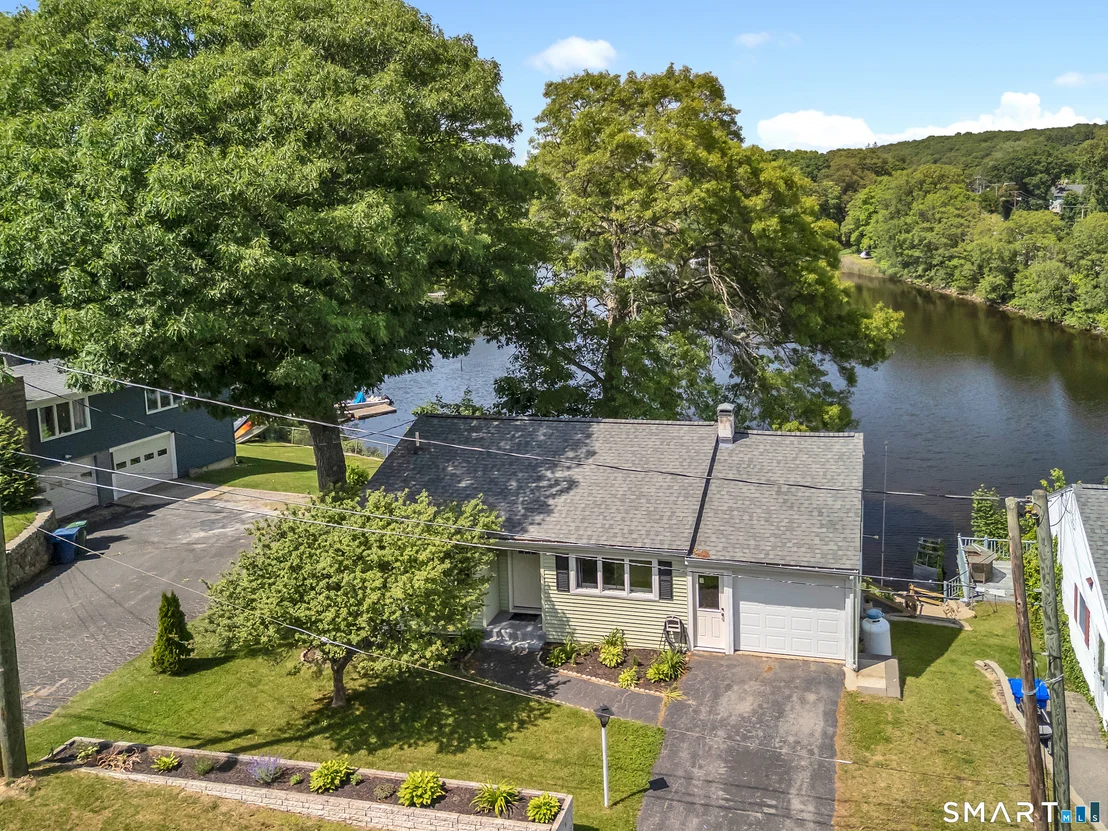 Photo of 8 Cove View Drive