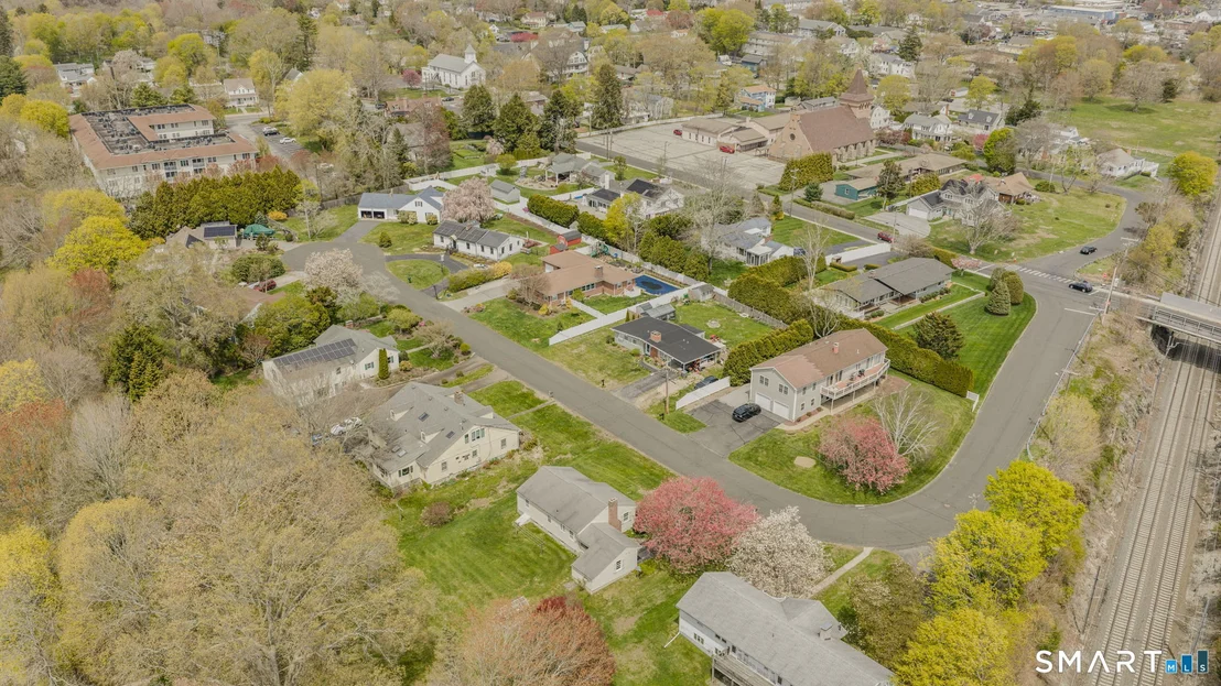 Photo of 4 Champlin Hill Court