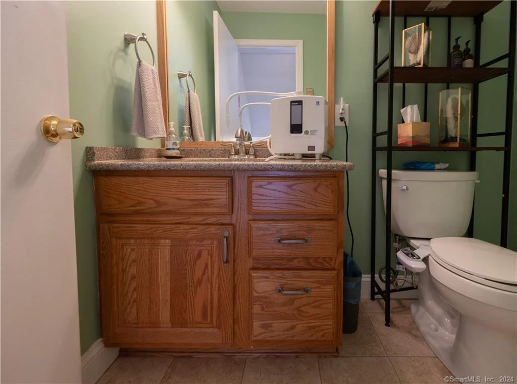 Photo of Unit 41D at 925 Oronoke Road