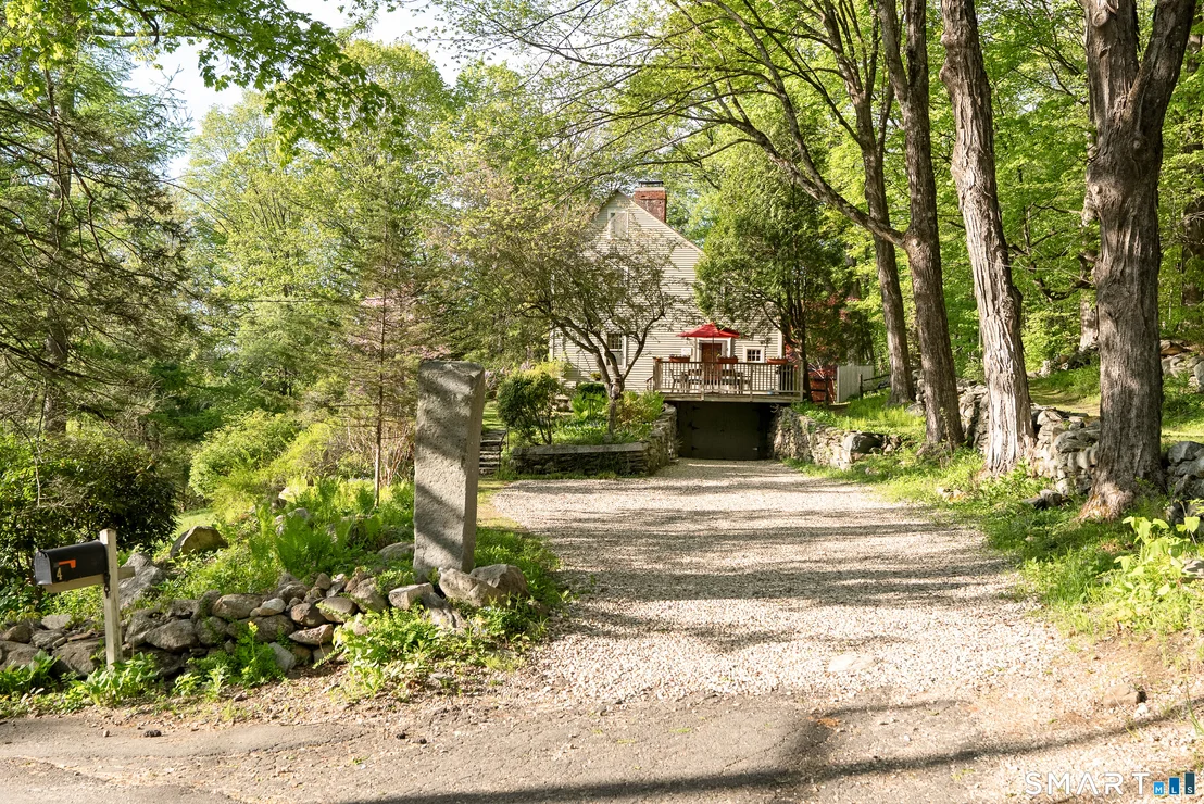 Photo of 4 Cemetery Road