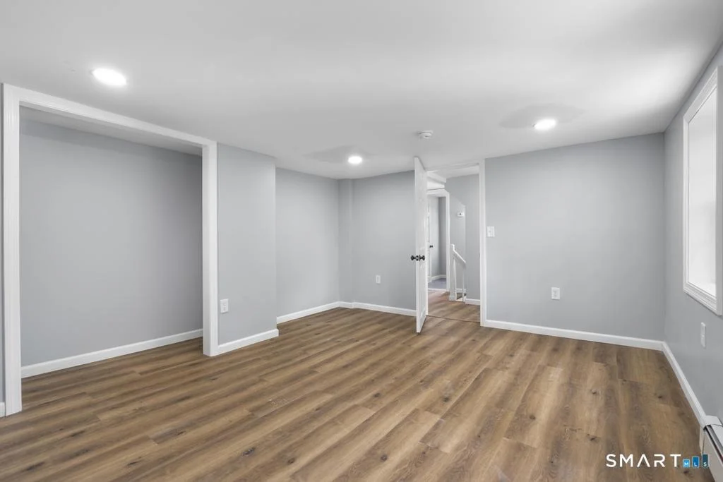 Photo of 6 Lee Avenue