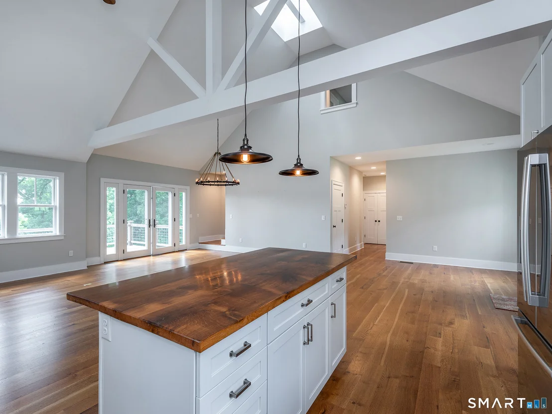 Photo of 21 Hemlock Road