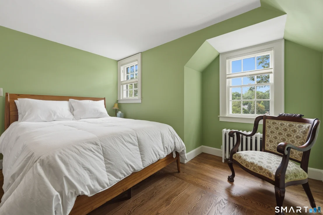 Photo of 95 Hemlock Road